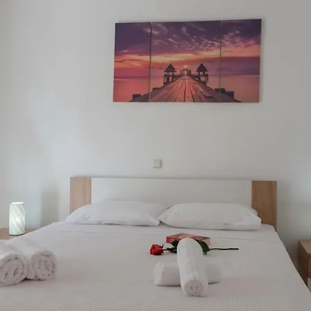 Summer Pearl Apartment